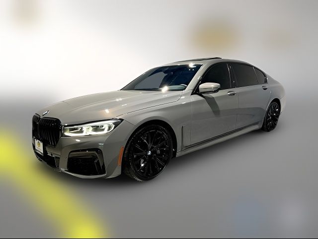 2022 BMW 7 Series 740i