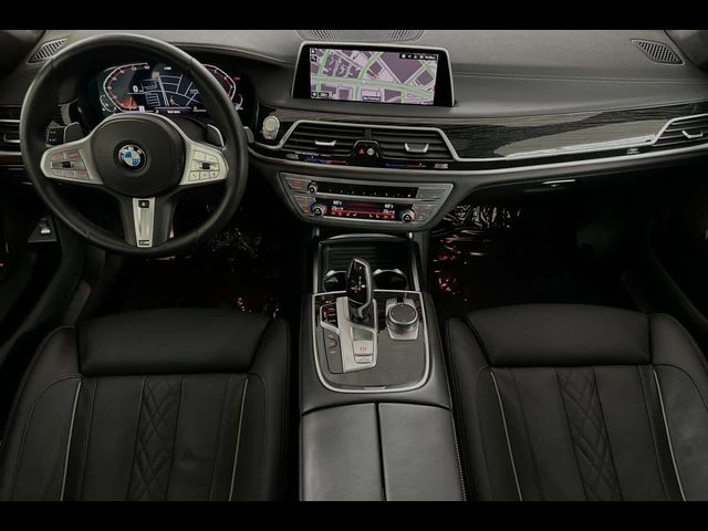 2022 BMW 7 Series 740i