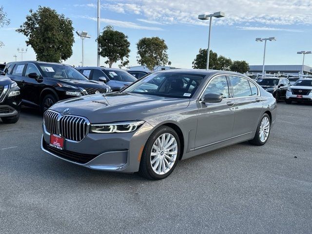 2022 BMW 7 Series 740i