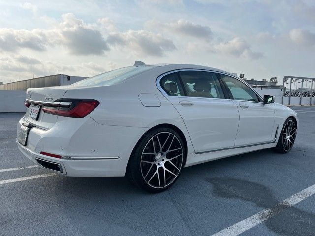 2022 BMW 7 Series 740i