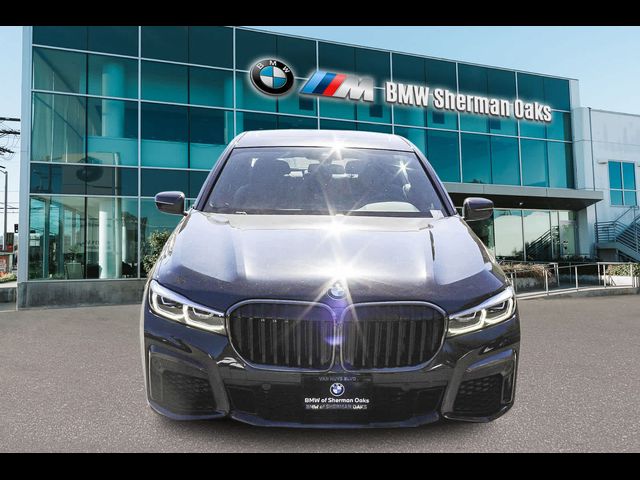 2022 BMW 7 Series 740i