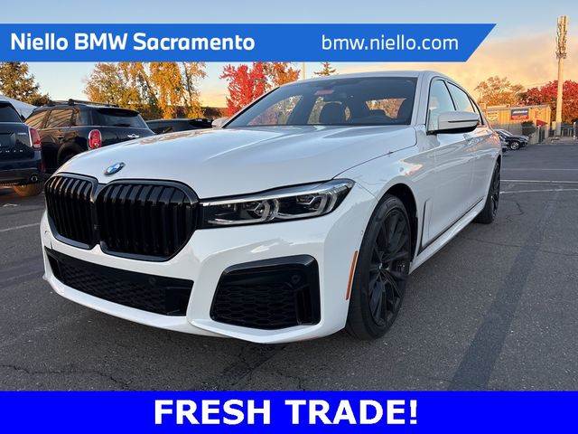 2022 BMW 7 Series 740i