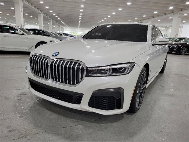 2022 BMW 7 Series 740i