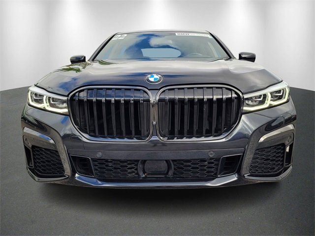 2022 BMW 7 Series 740i