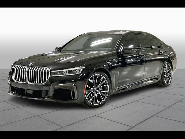 2022 BMW 7 Series 740i