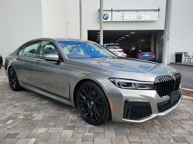 2022 BMW 7 Series 740i