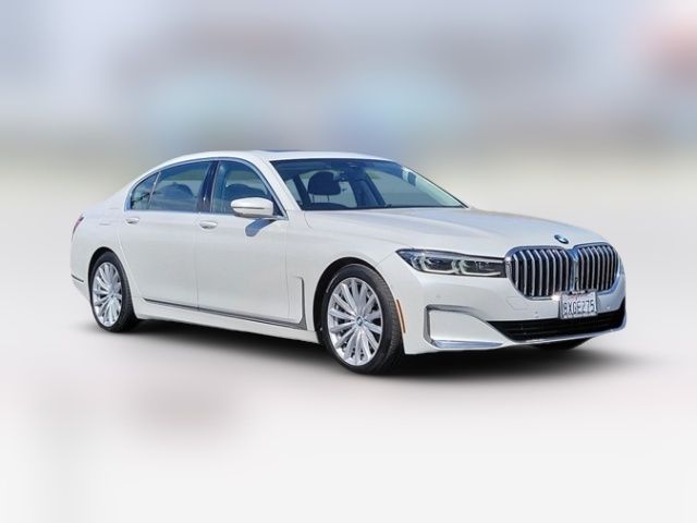 2022 BMW 7 Series 740i