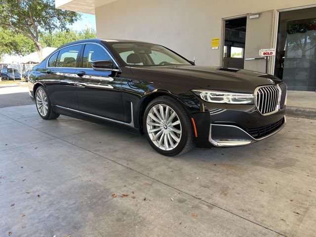 2022 BMW 7 Series 740i