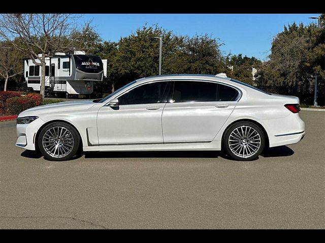 2022 BMW 7 Series 740i