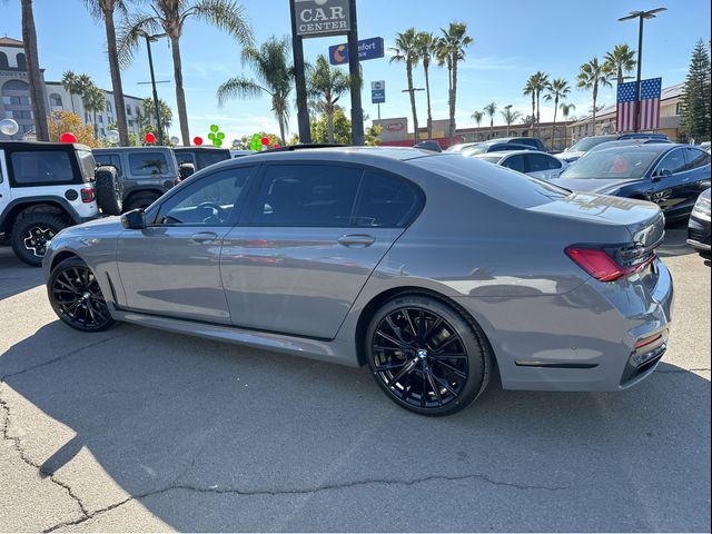 2022 BMW 7 Series 740i