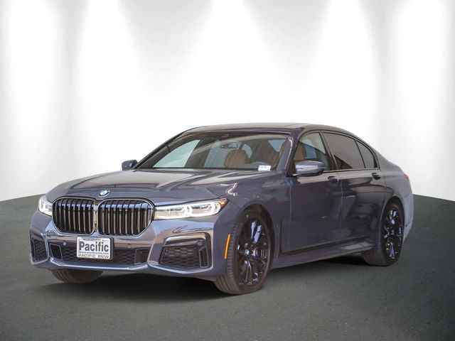 2022 BMW 7 Series 740i