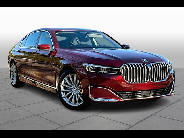 2022 BMW 7 Series 740i