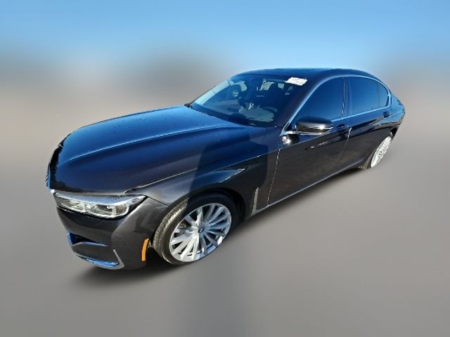 2022 BMW 7 Series 740i