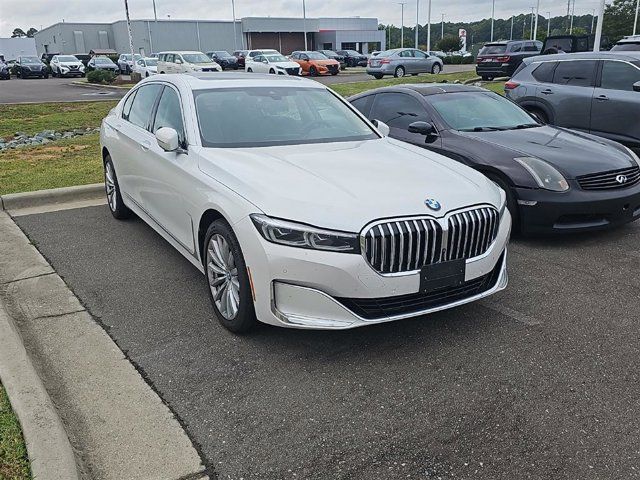 2022 BMW 7 Series 740i