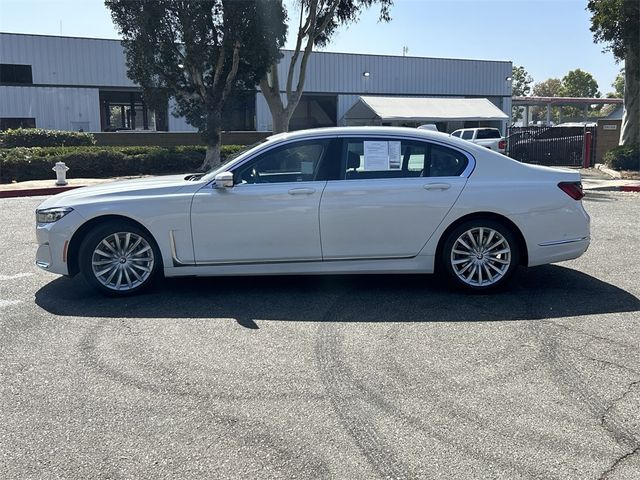 2022 BMW 7 Series 740i