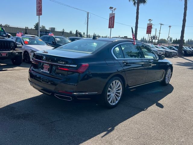 2022 BMW 7 Series 740i