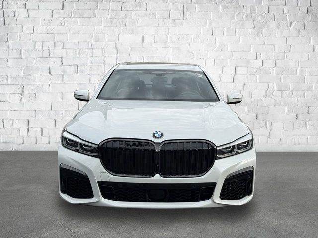 2022 BMW 7 Series 740i