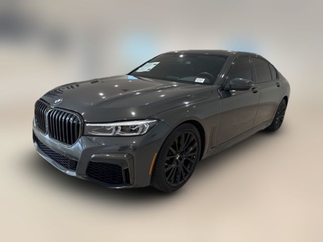 2022 BMW 7 Series 740i