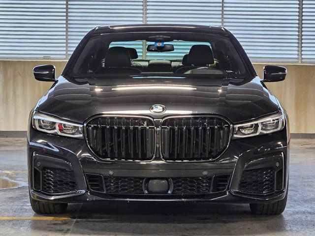 2022 BMW 7 Series 740i