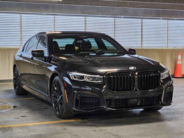 2022 BMW 7 Series 740i