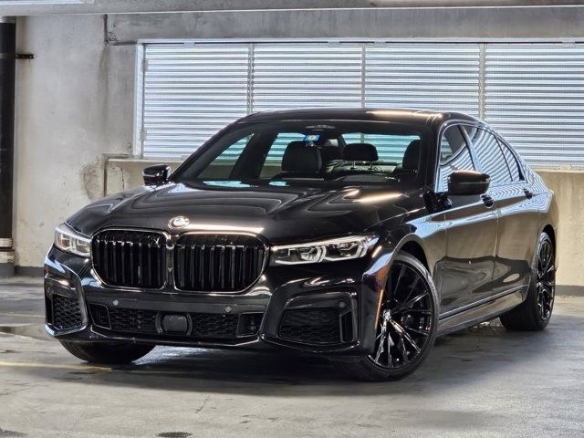 2022 BMW 7 Series 740i