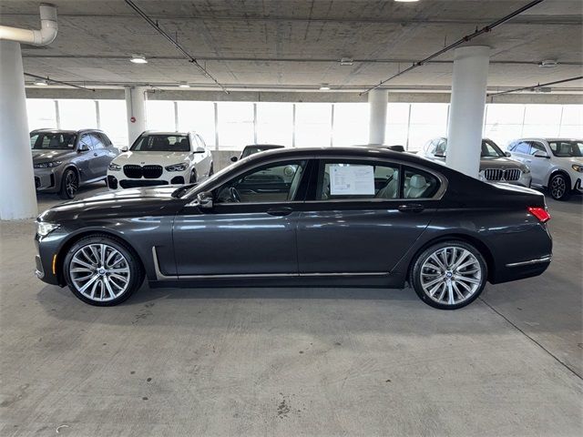 2022 BMW 7 Series 740i