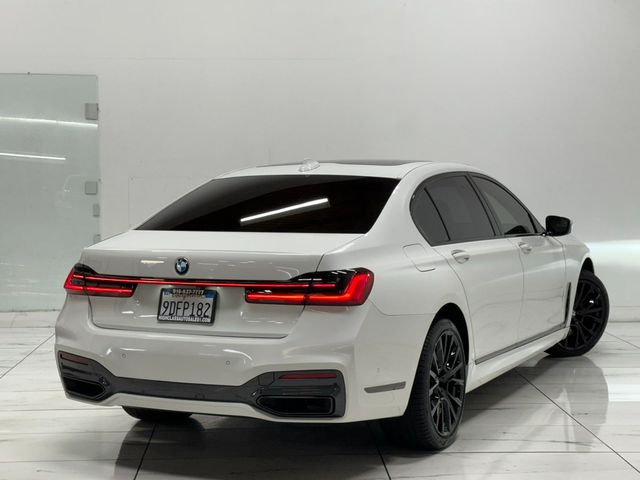 2022 BMW 7 Series 740i