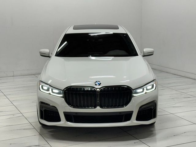 2022 BMW 7 Series 740i