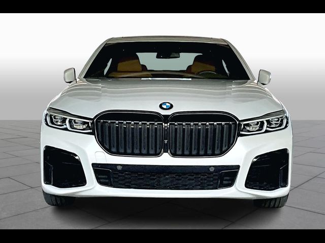 2022 BMW 7 Series 740i