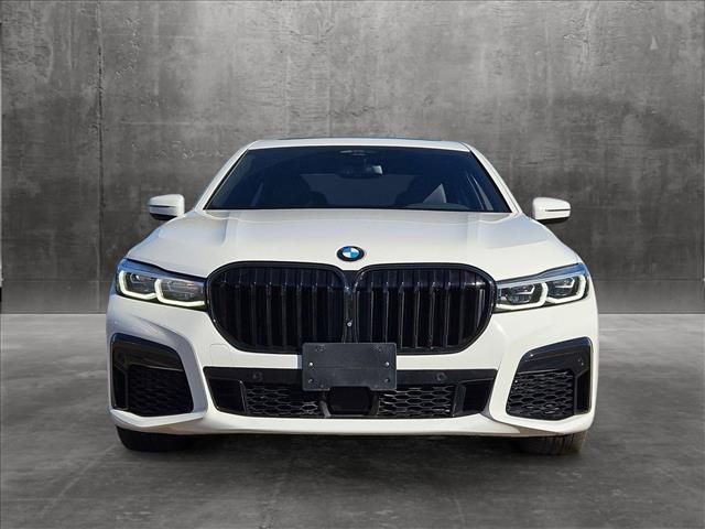 2022 BMW 7 Series 740i