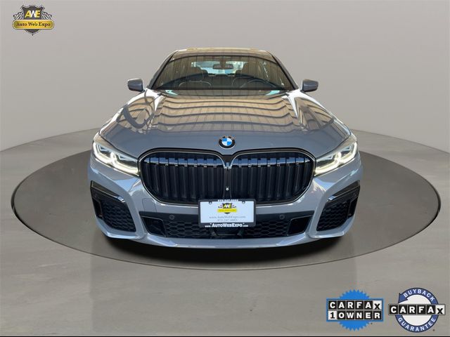 2022 BMW 7 Series 740i