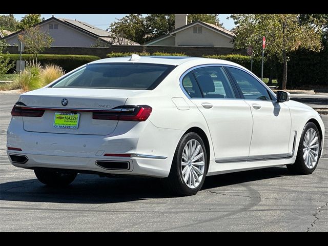 2022 BMW 7 Series 740i