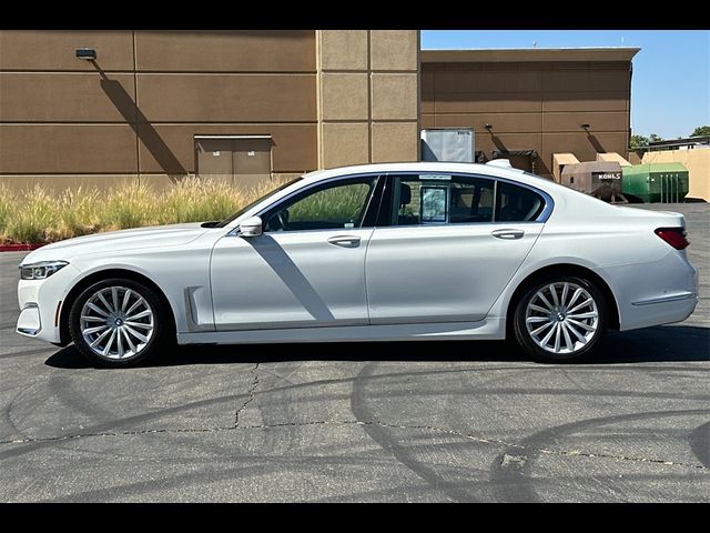 2022 BMW 7 Series 740i