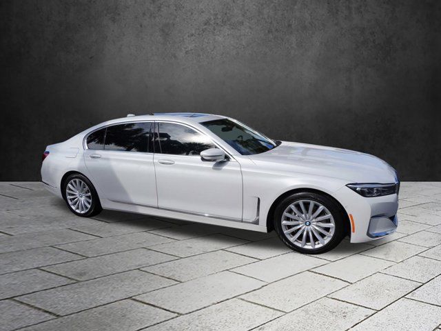 2022 BMW 7 Series 740i