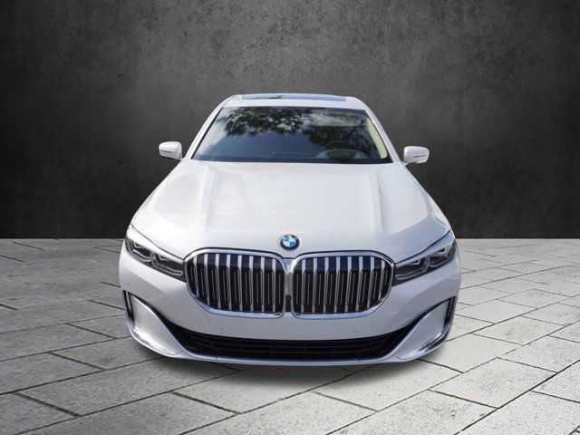 2022 BMW 7 Series 740i