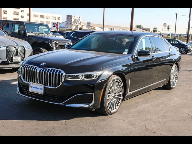 2022 BMW 7 Series 740i