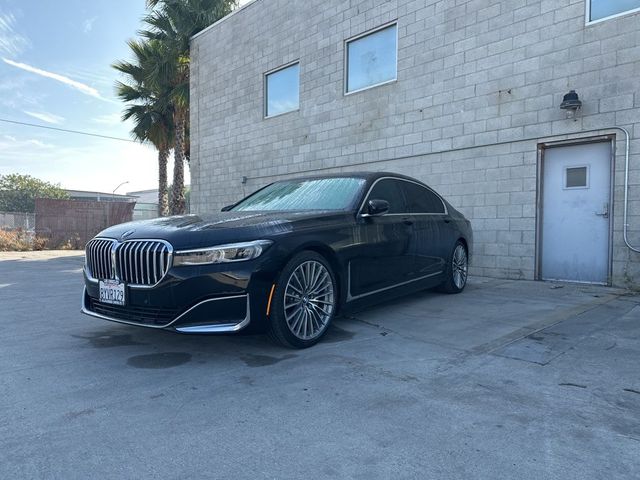 2022 BMW 7 Series 740i