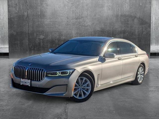 2022 BMW 7 Series 740i