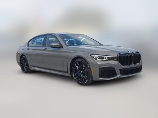 2022 BMW 7 Series 740i