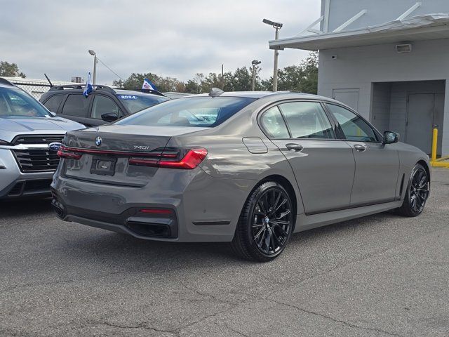 2022 BMW 7 Series 740i