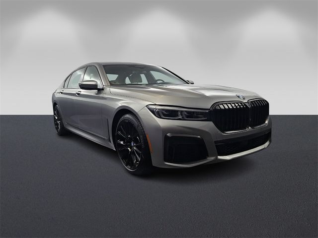 2022 BMW 7 Series 740i