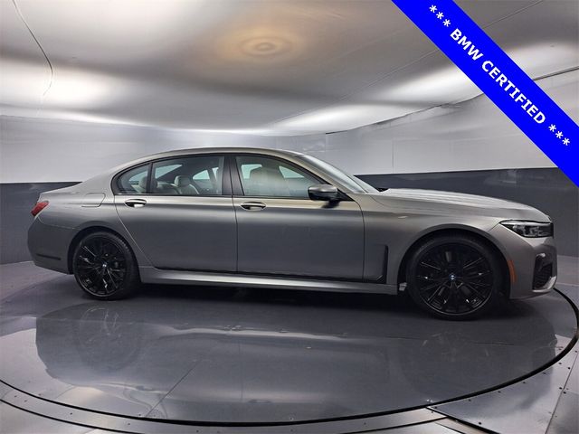 2022 BMW 7 Series 740i