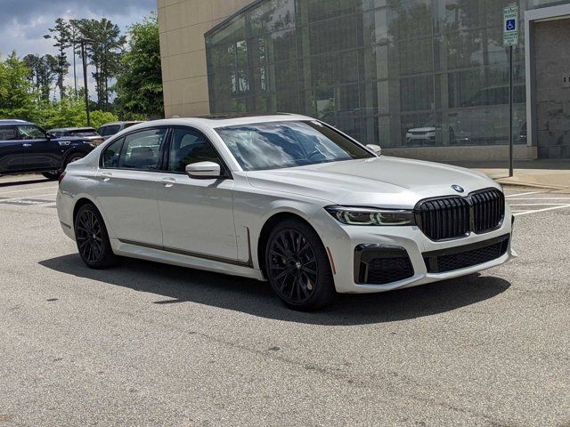 2022 BMW 7 Series 740i