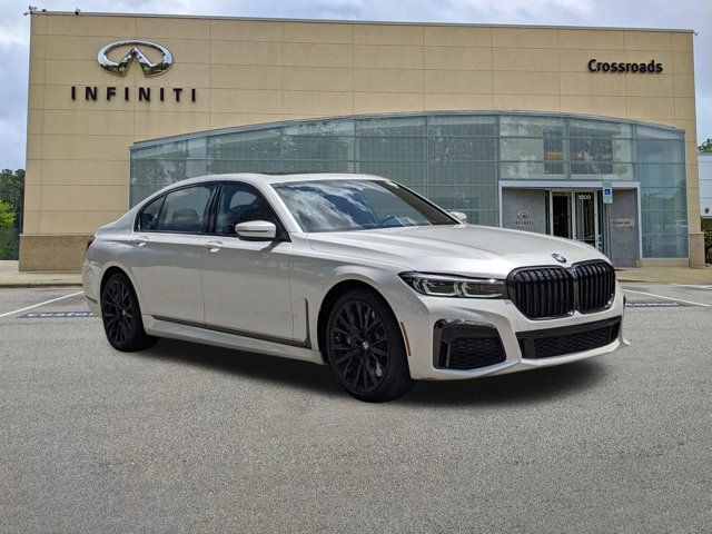 2022 BMW 7 Series 740i