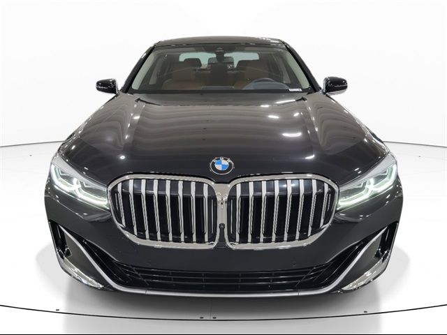 2022 BMW 7 Series 740i