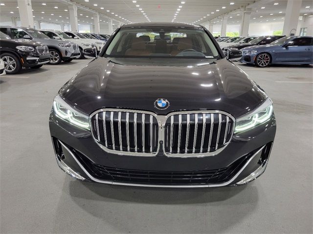 2022 BMW 7 Series 740i