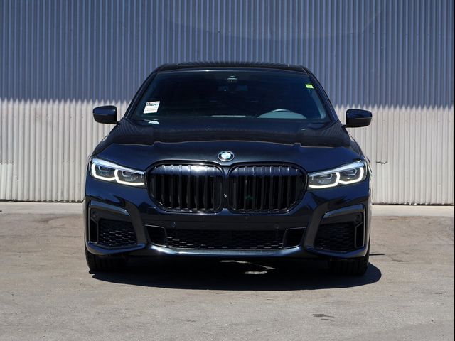 2022 BMW 7 Series 740i