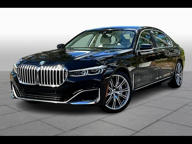 2022 BMW 7 Series 740i