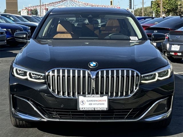 2022 BMW 7 Series 740i