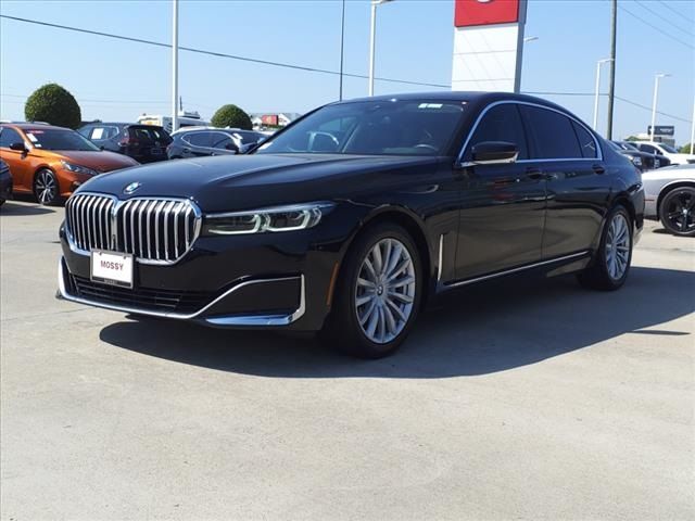 2022 BMW 7 Series 740i